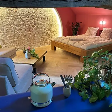 Le Clos Du Rempart Pensionat 4*